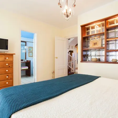 Ana Iris Playa Cucharas بيت للعطل